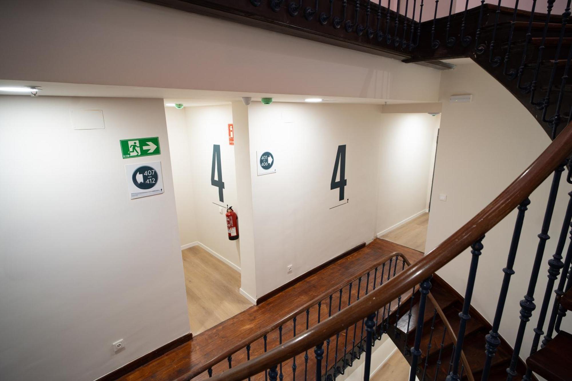 Adventure Hostel Madrid Exterior photo